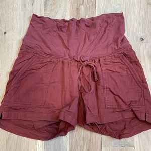 Maternity shorts